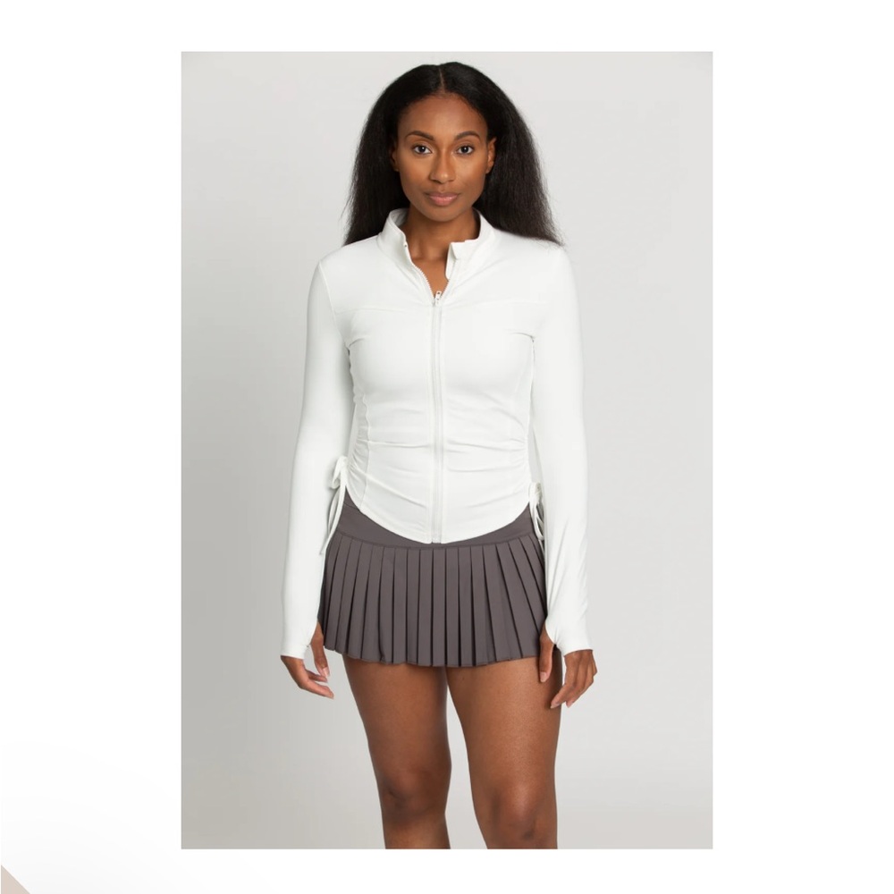 NWT Gold Hinge White Side Tie Jacket